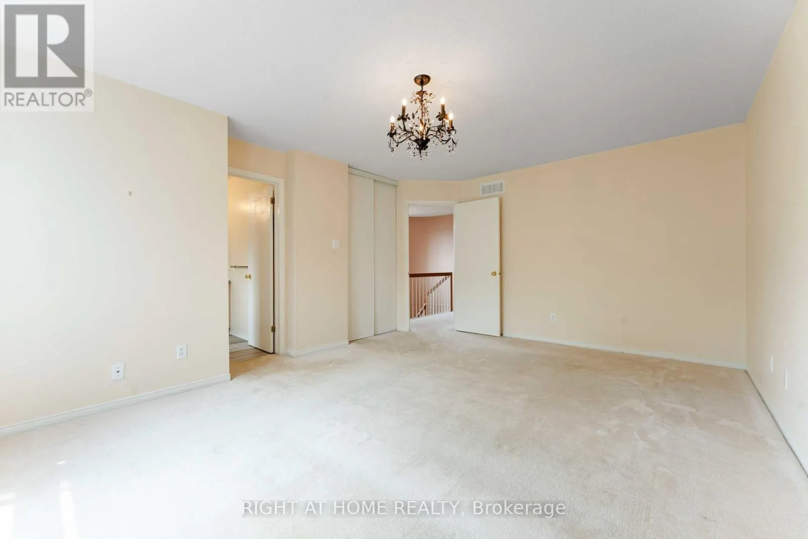 373 STONEWAY DRIVE