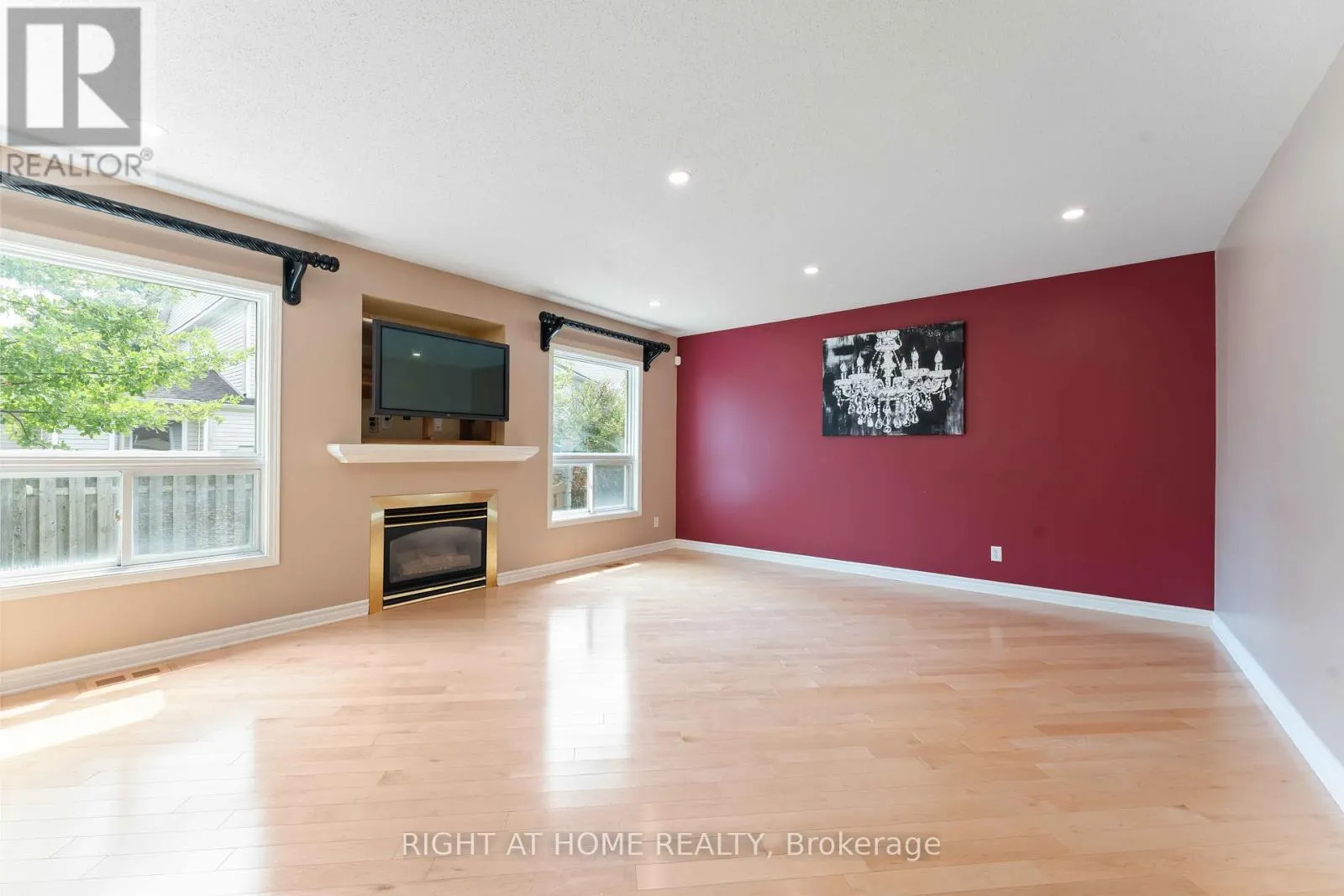 373 STONEWAY DRIVE