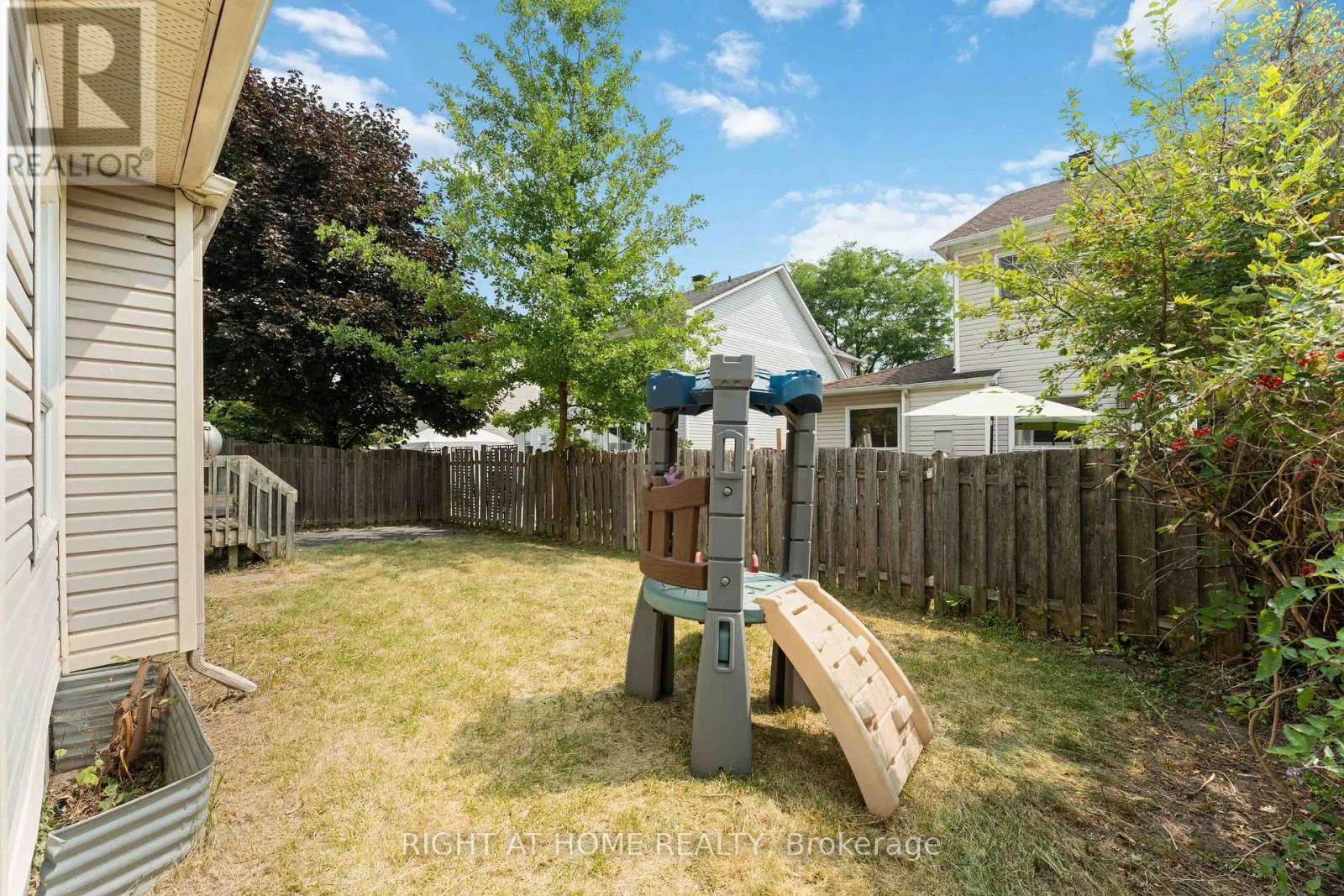 373 STONEWAY DRIVE