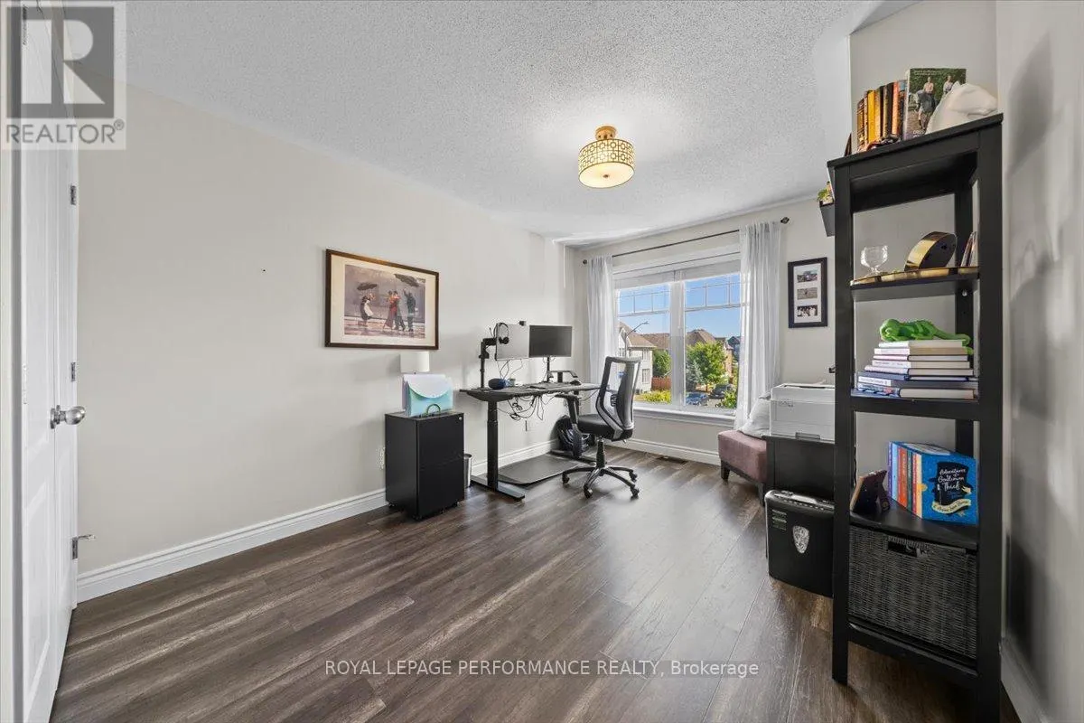 416 ROCHEFORT CIRCLE