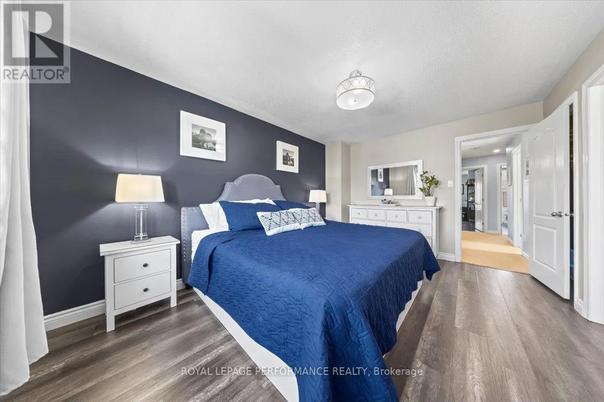 416 ROCHEFORT CIRCLE