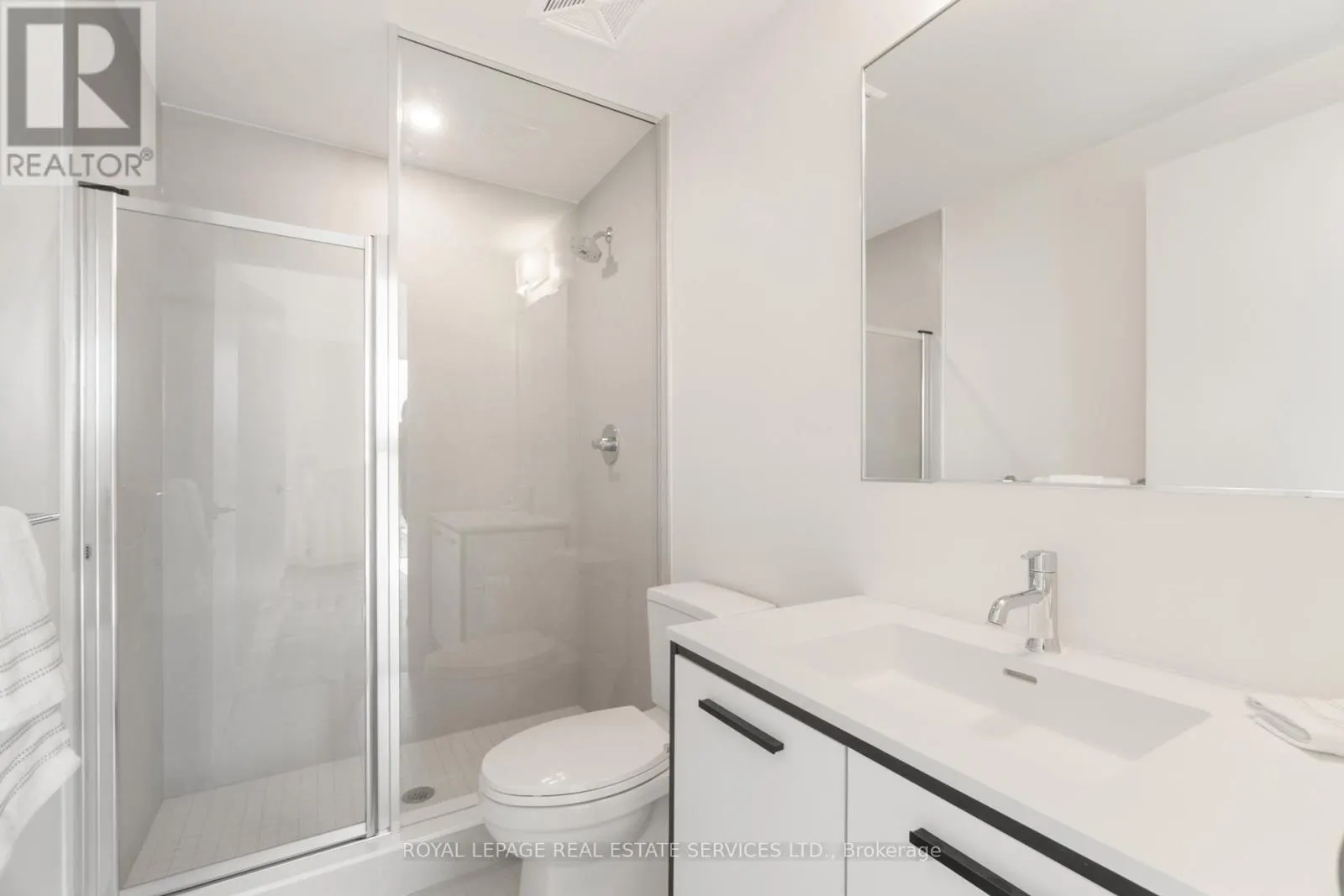1702 - 385 WINSTON ROAD