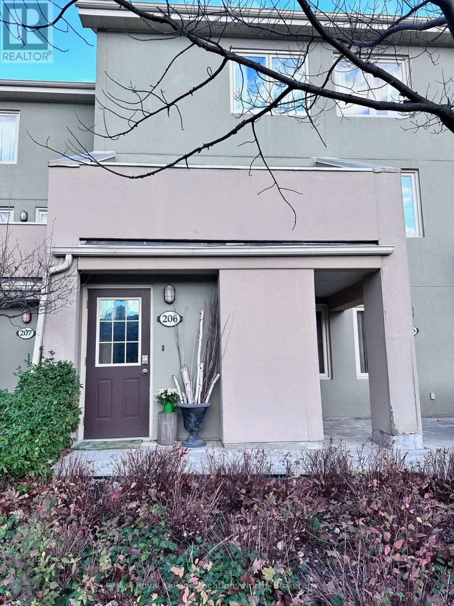 206 - 107 WINTERGREEN PLACE, #206