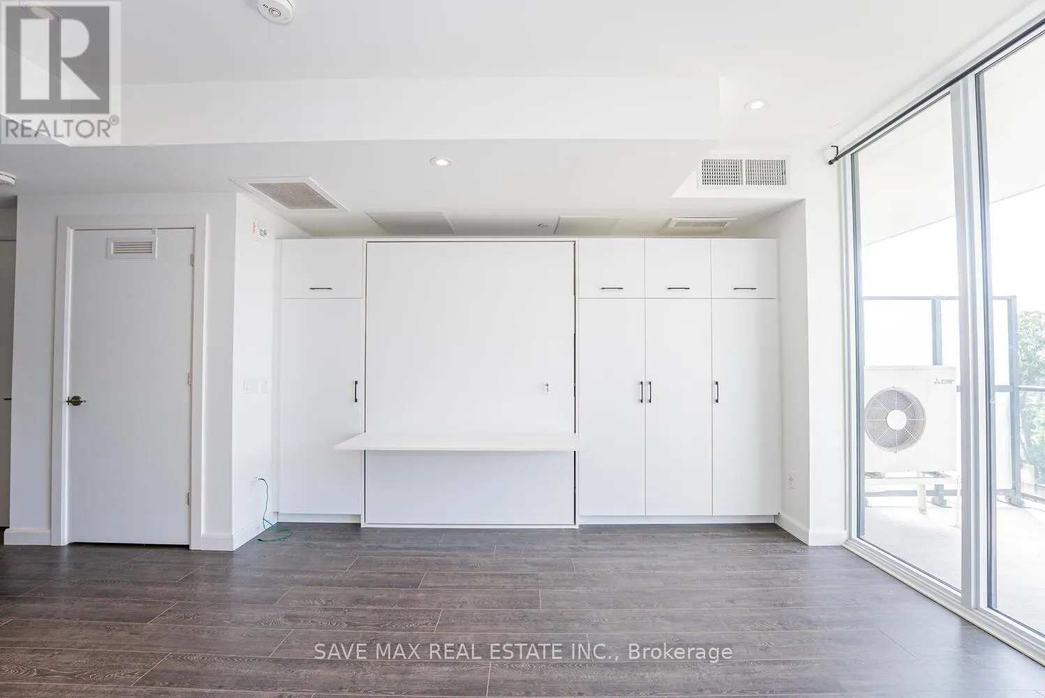 411 - 741 KING STREET W