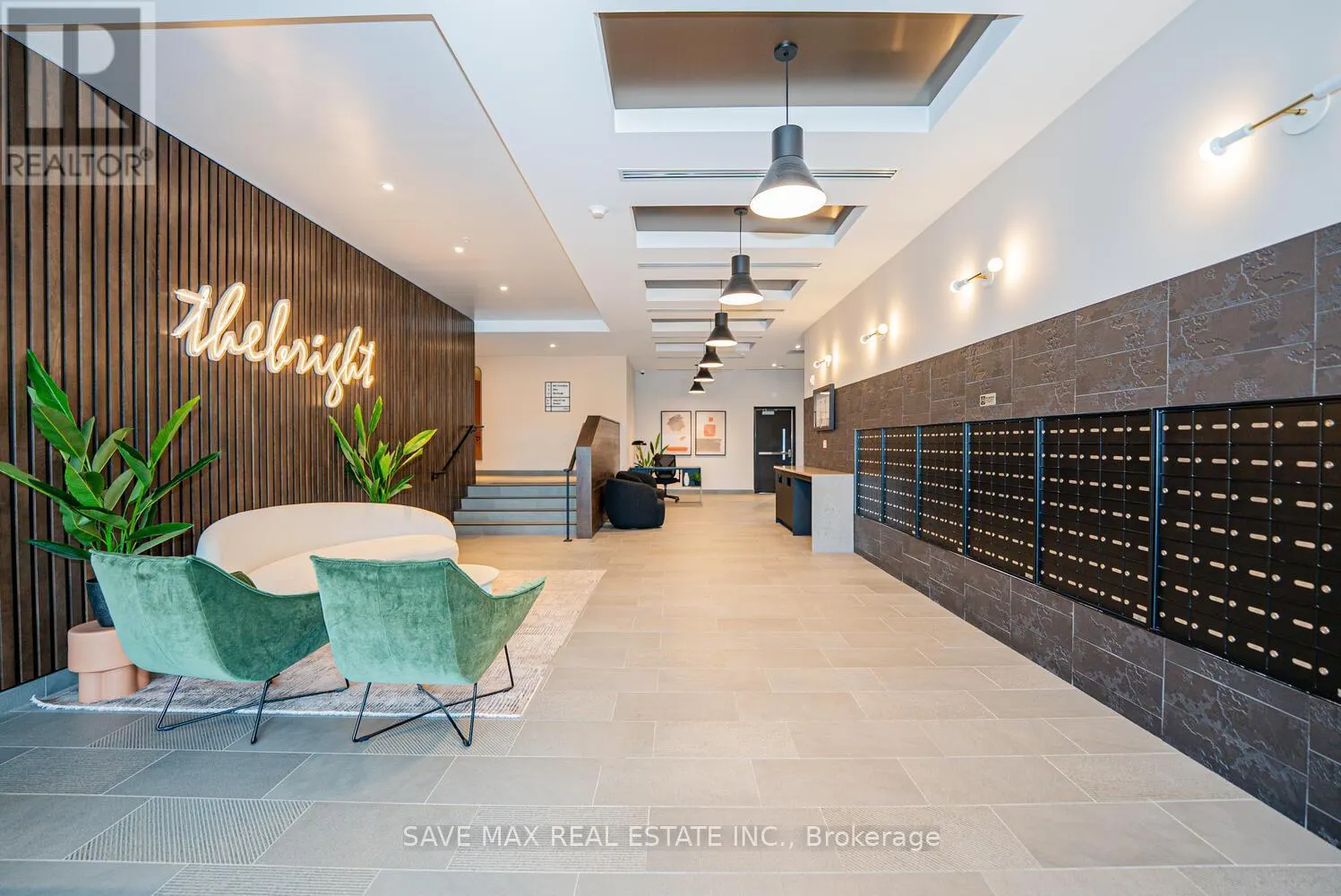 411 - 741 KING STREET W