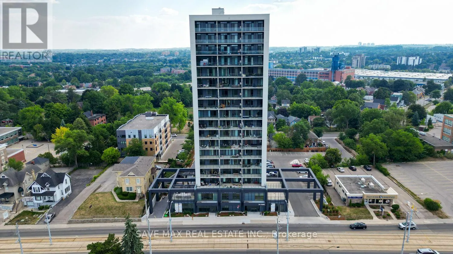 411 - 741 KING STREET W