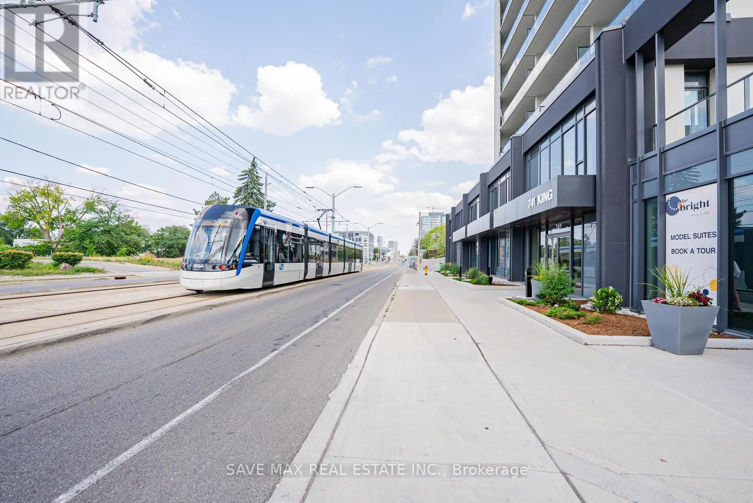 411 - 741 KING STREET W