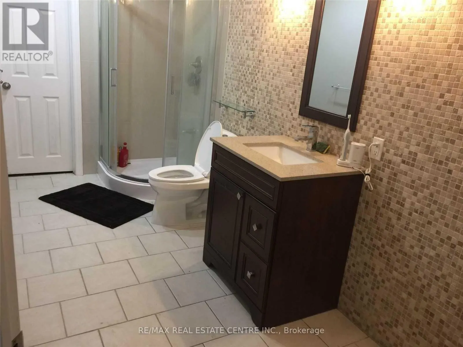 130 - 1155 GORDON STREET