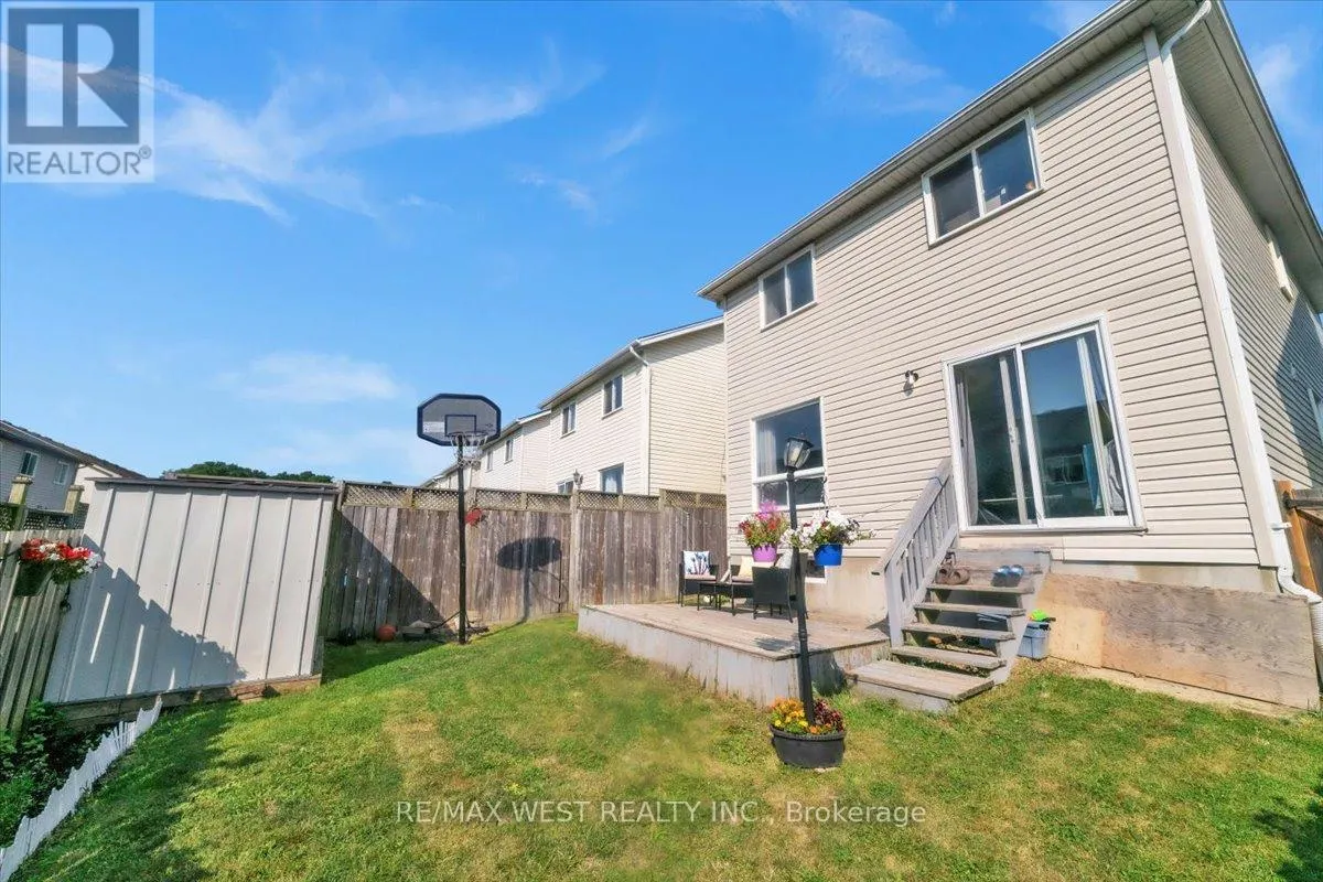55 DAHLIA STREET
