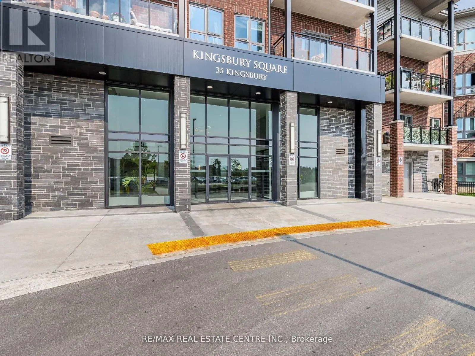 222 - 35 KINGSBURY SQUARE N