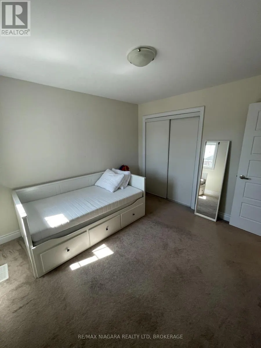 19 LEGACY LANE