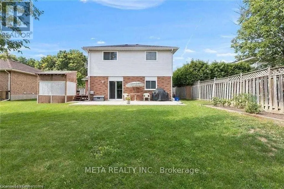 90 PENELOPE DRIVE W