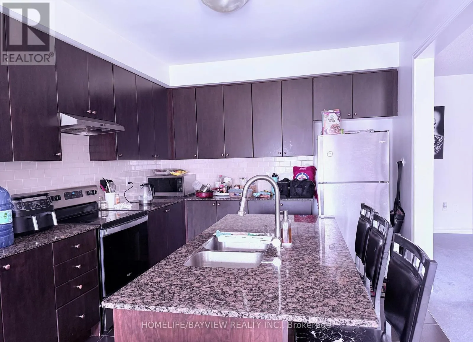 238 RIDLEY CRESCENT
