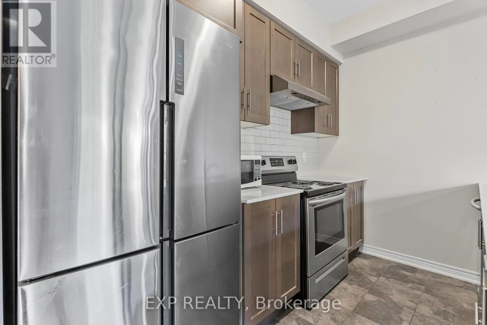 23 - 377 GLANCASTER ROAD