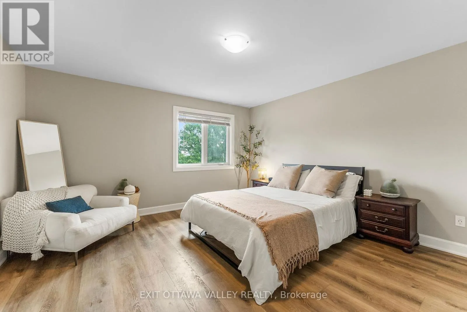 43 NORTHBROOK ROAD