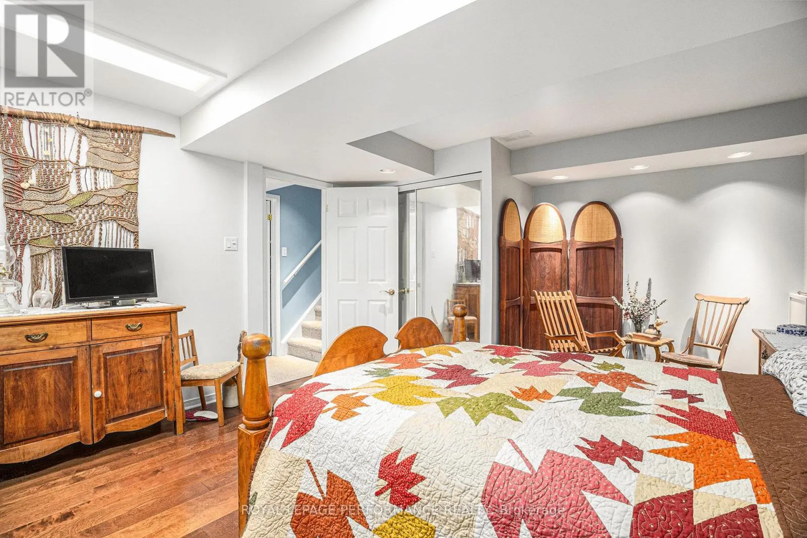1 WEDGEWOOD CRESCENT
