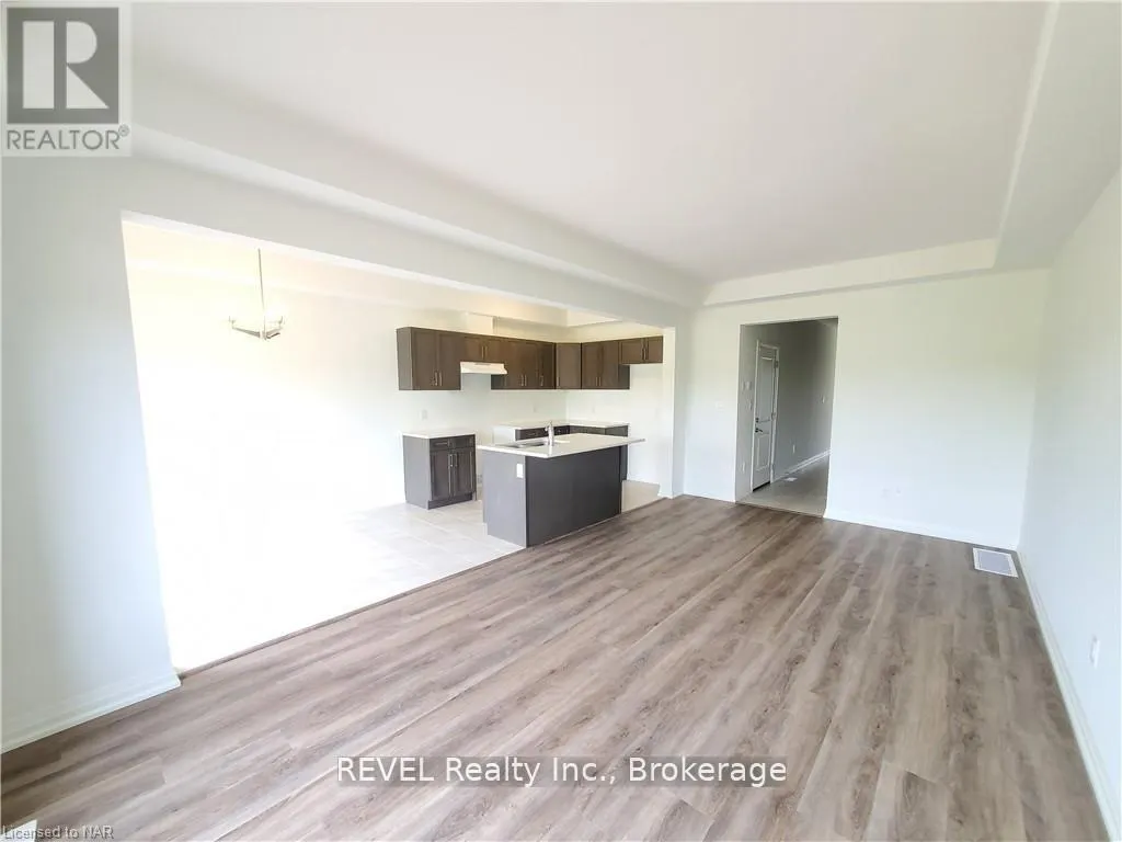 12 WEST CREEK COURT