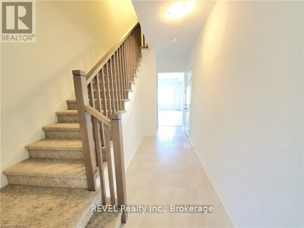 12 WEST CREEK COURT