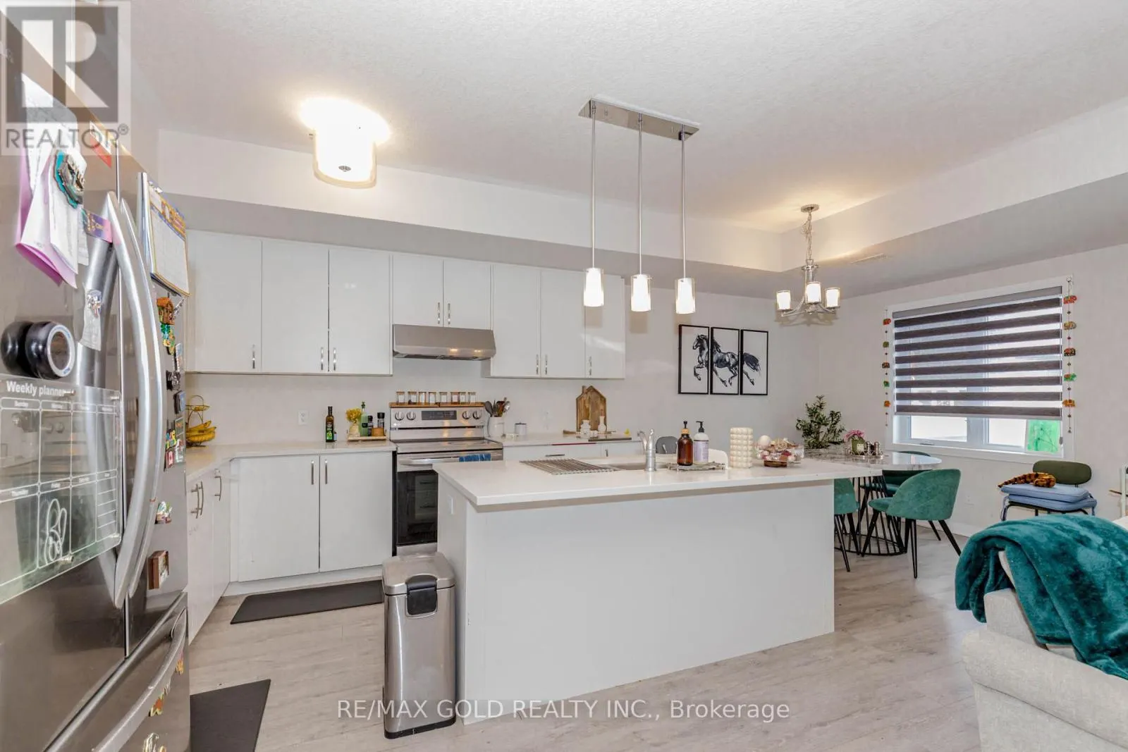 3 - 124 SEABROOK DRIVE