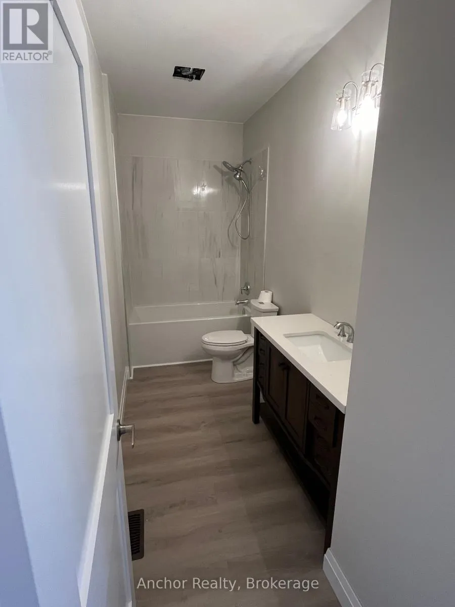 B - 625 WAGNER STREET, #B