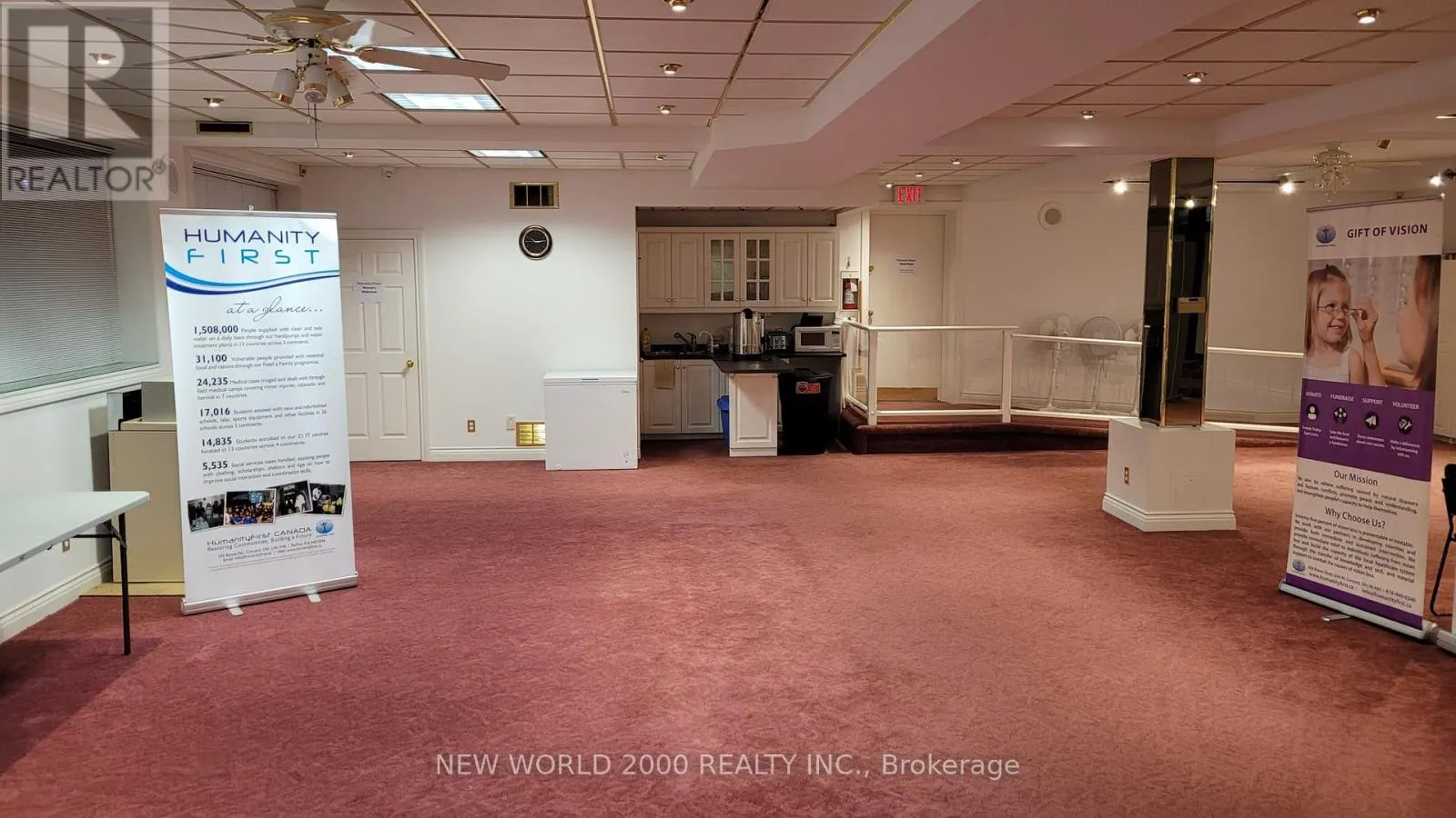 154 AINSLIE ST N STREET