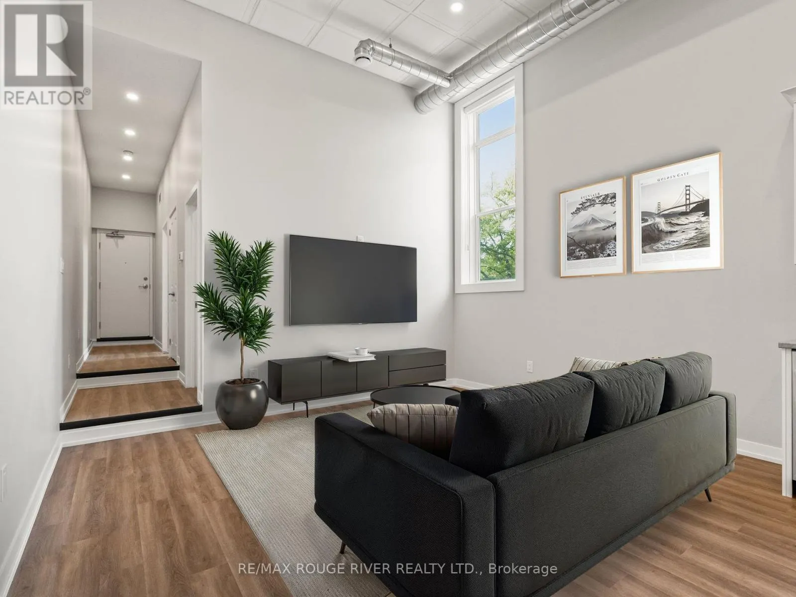 A & B - 201 DIVISION STREET, #A & B