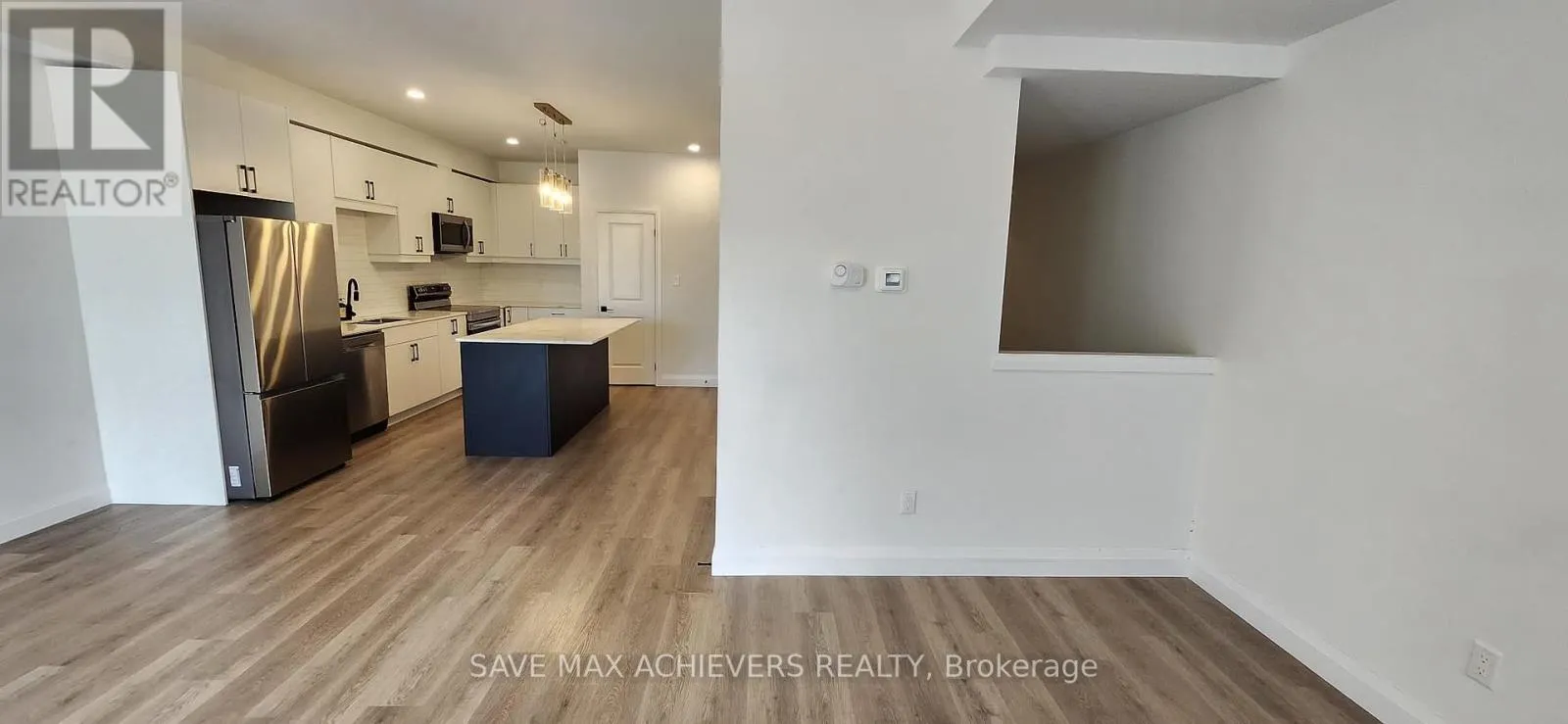 123 - 3900 SAVOY STREET
