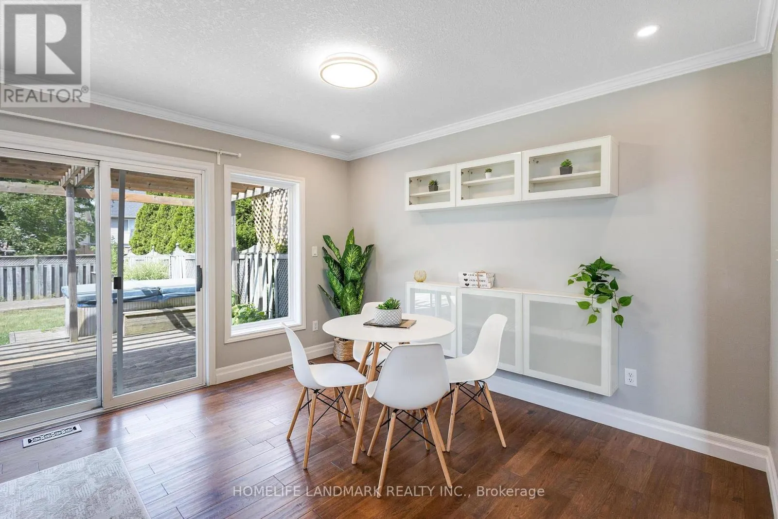 568 BEAVER CREEK CRESCENT