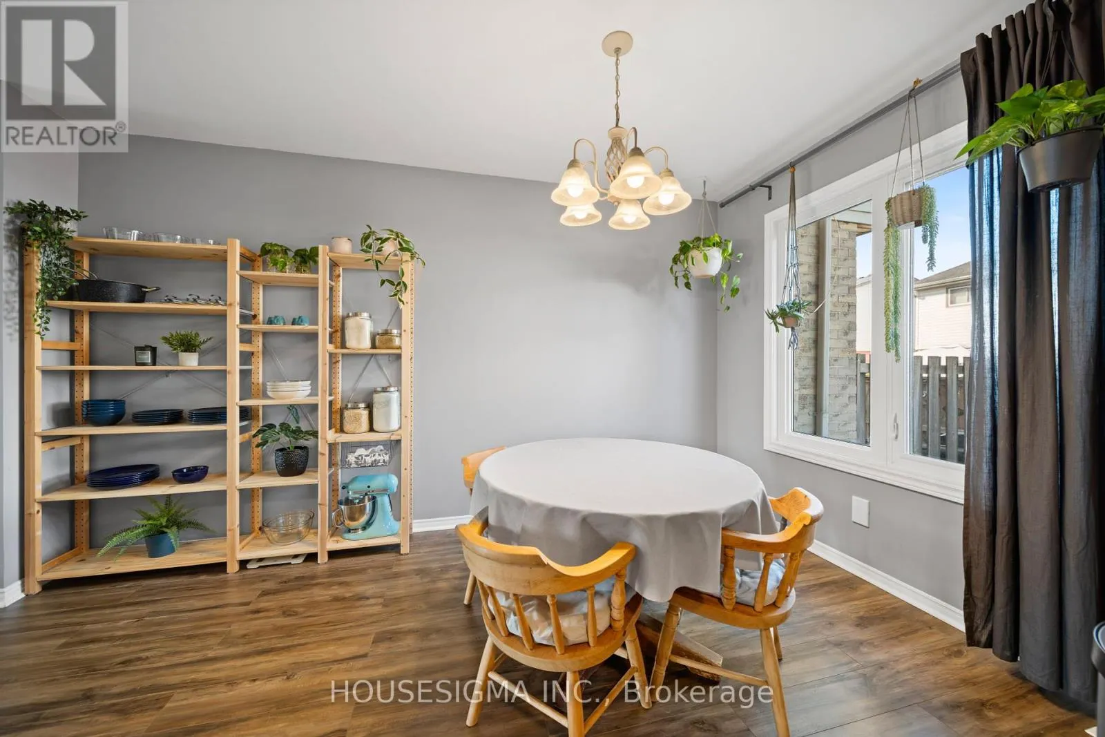 4 - 1225 CHEAPSIDE STREET, #4