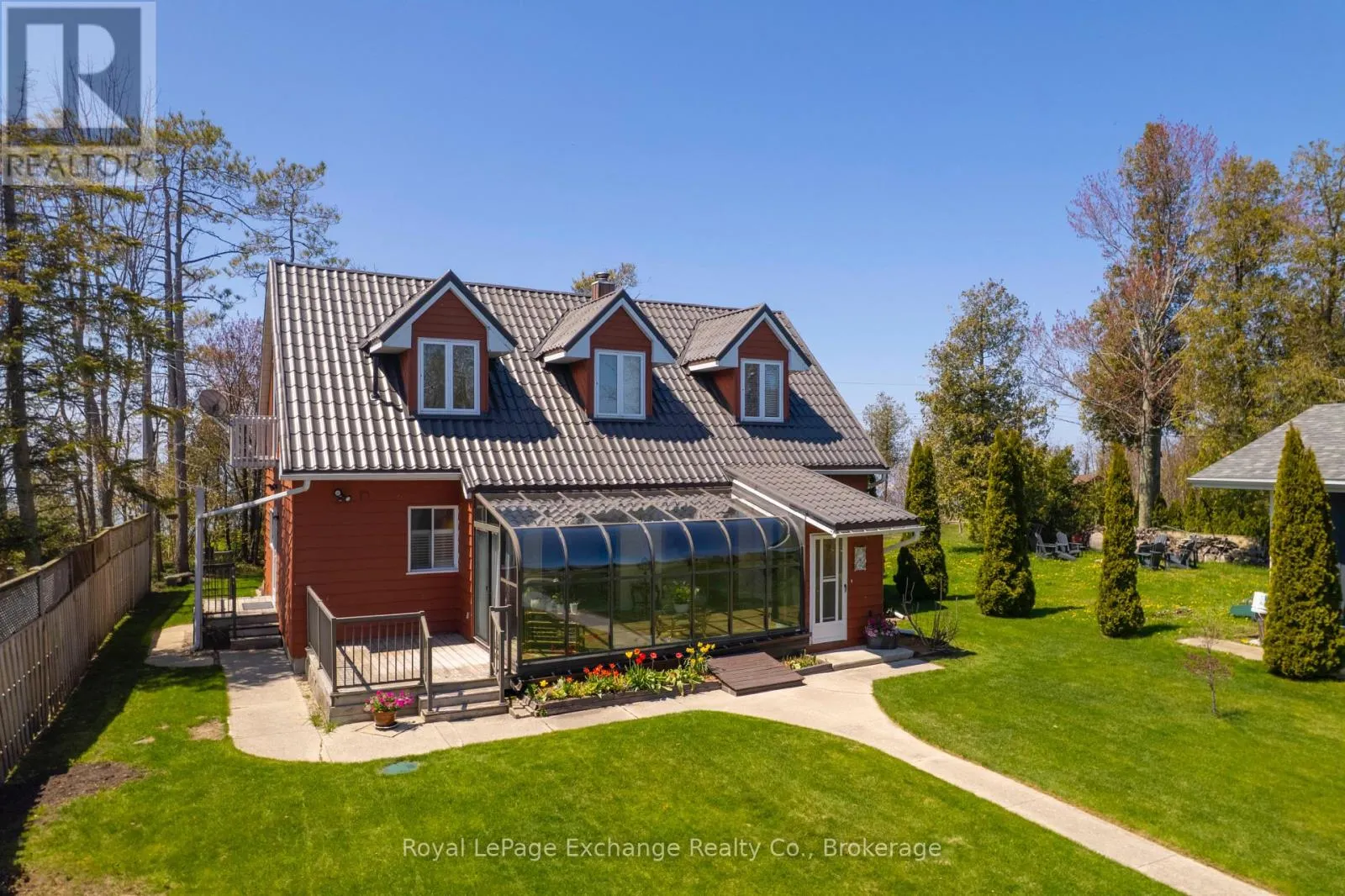185 HURON ROAD