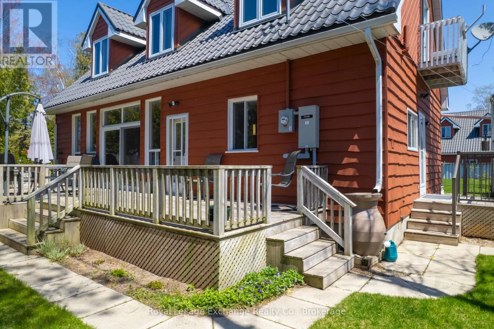 185 HURON ROAD