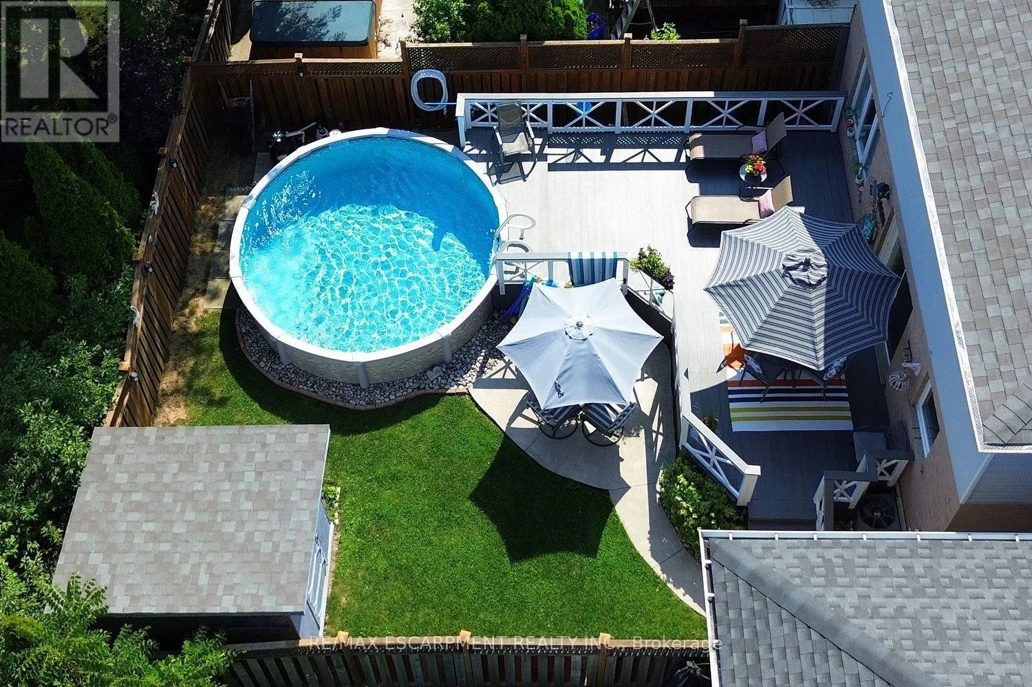 11 JACQUELINE BOULEVARD