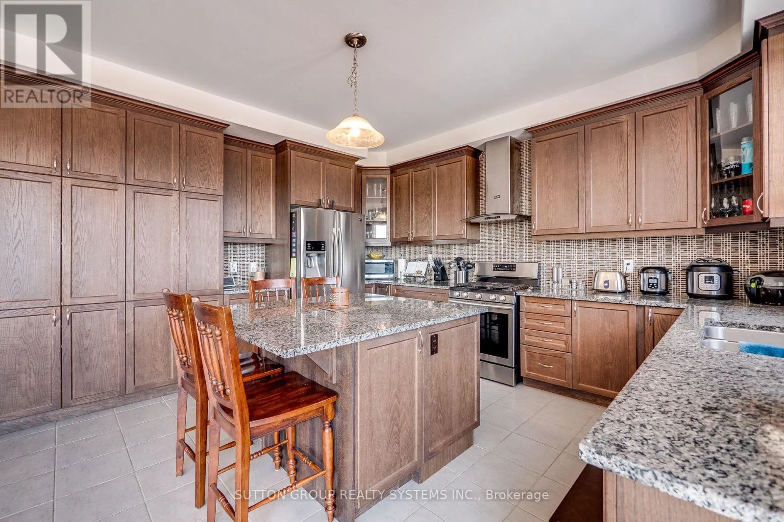 63 WANNAMAKER CRESCENT