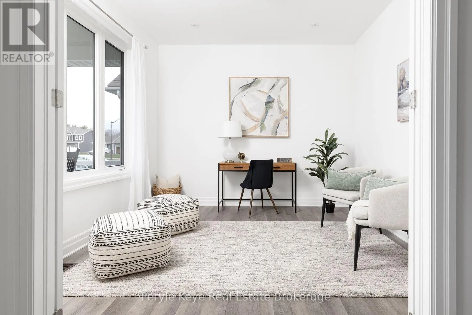 30 DYER CRESCENT