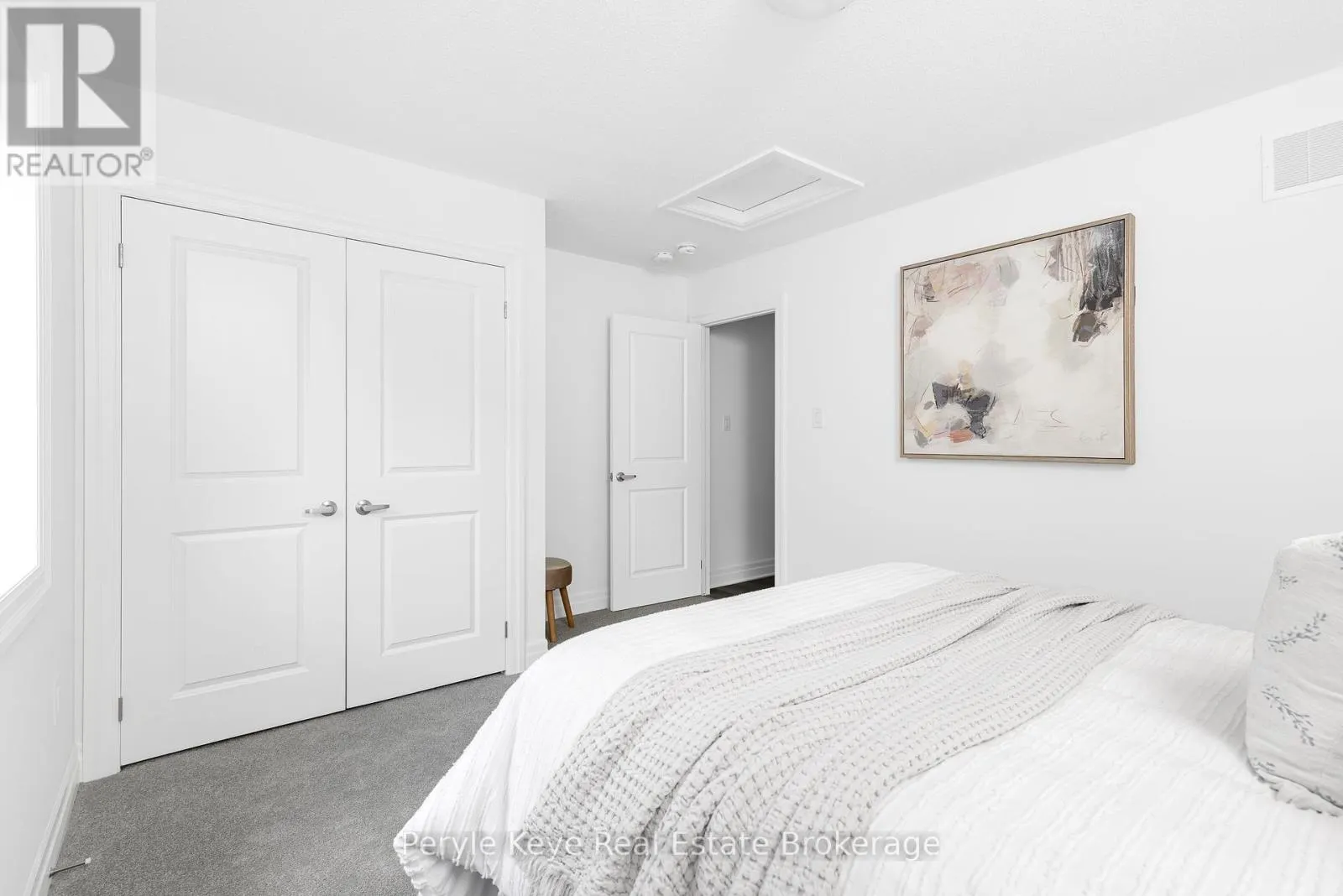 30 DYER CRESCENT