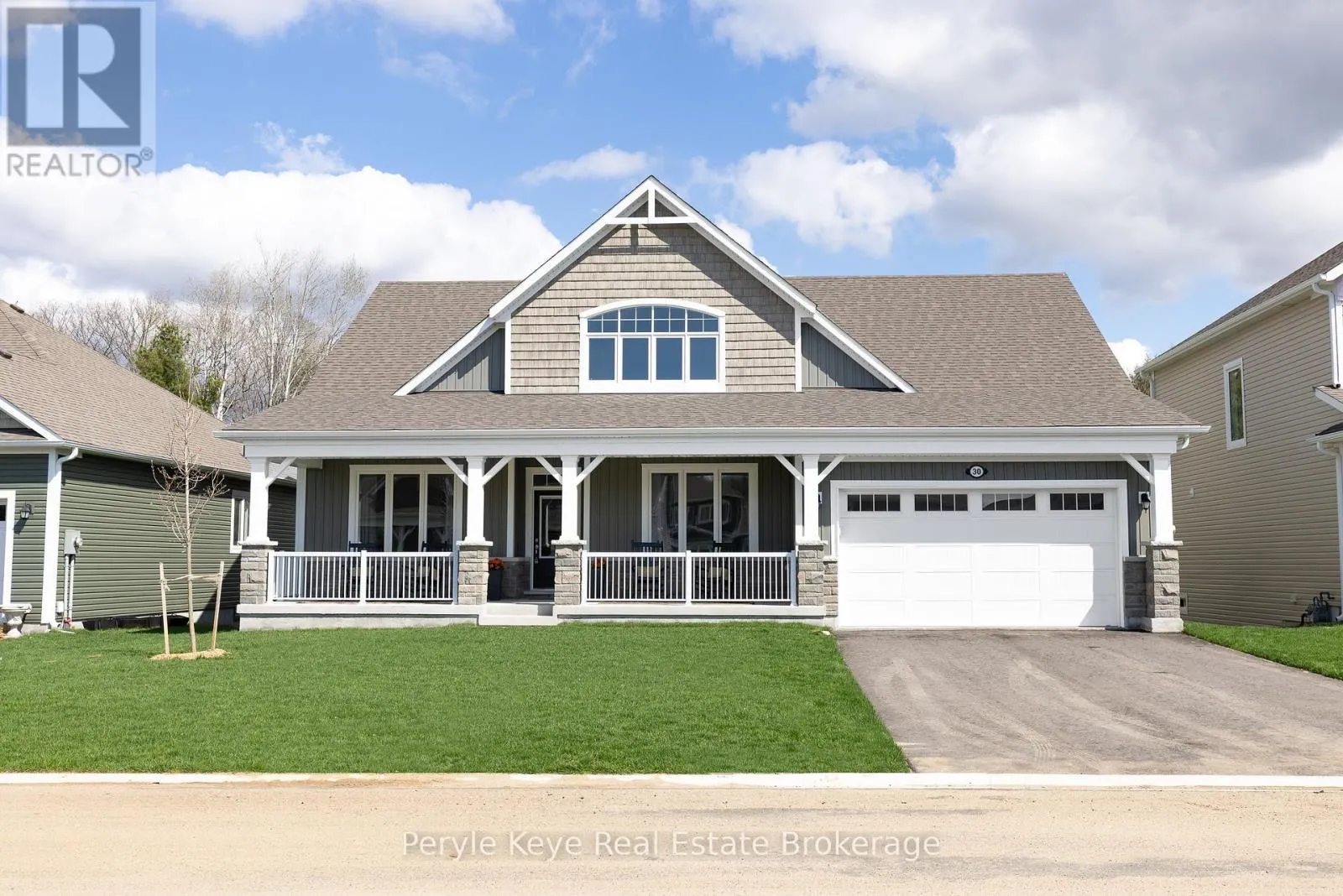 30 DYER CRESCENT