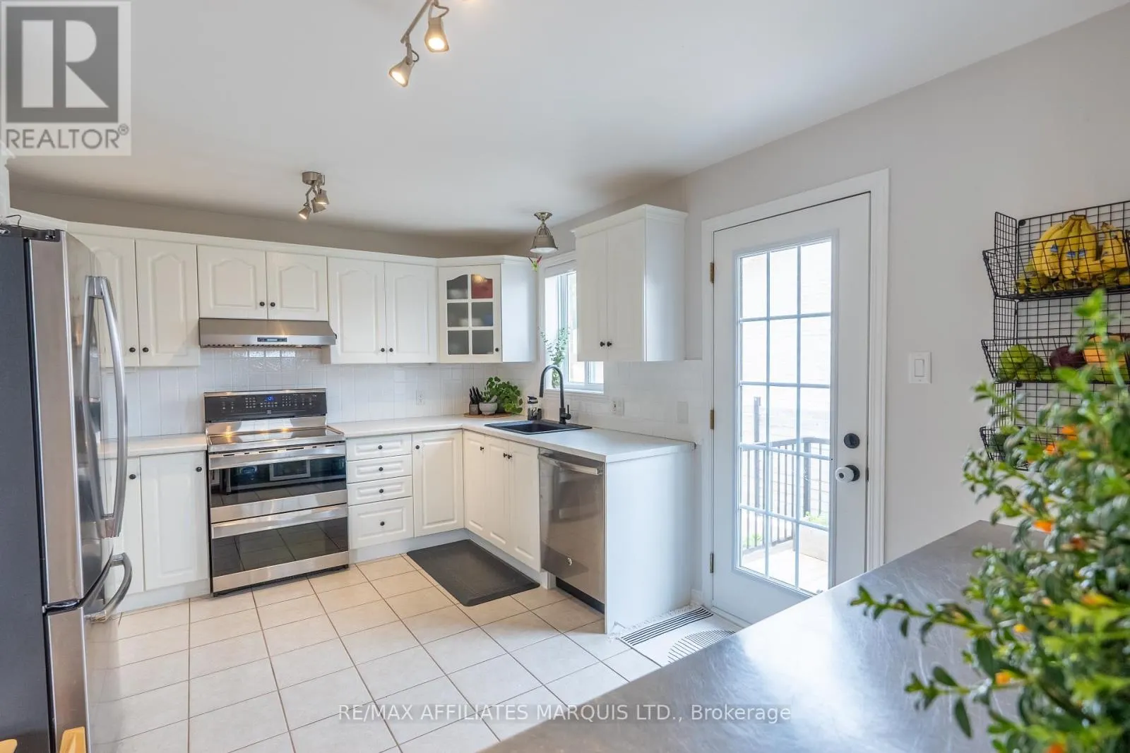 1161 KIRKMAN COURT