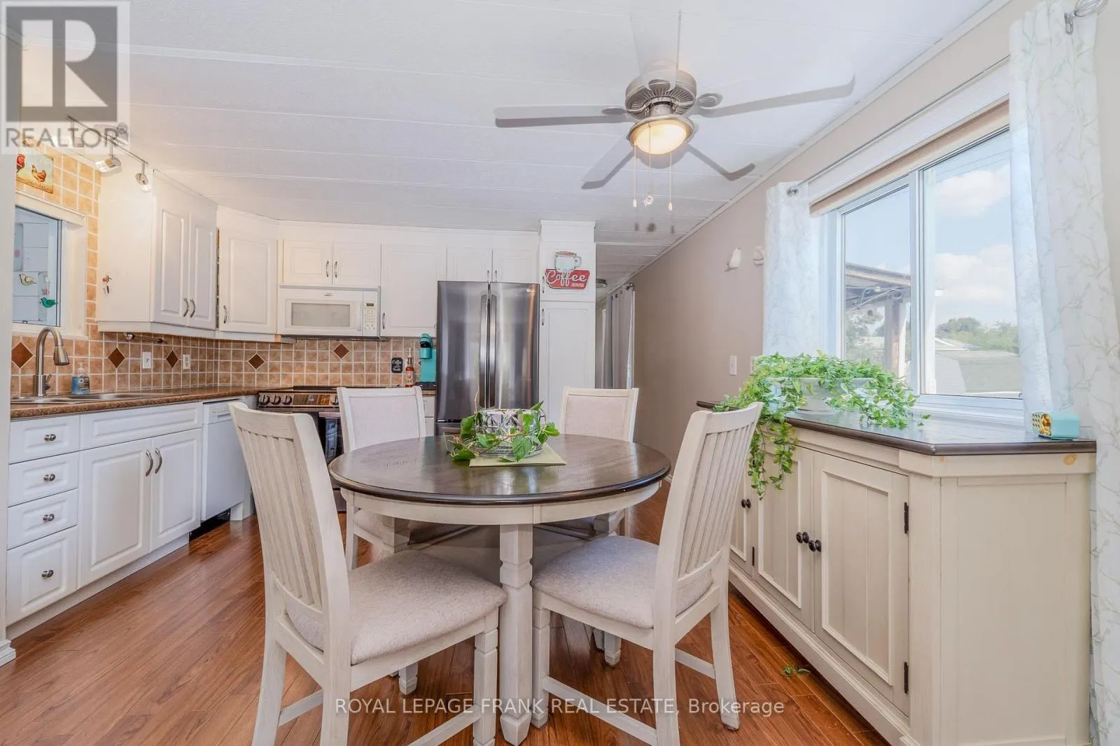 10 FENELON WAY
