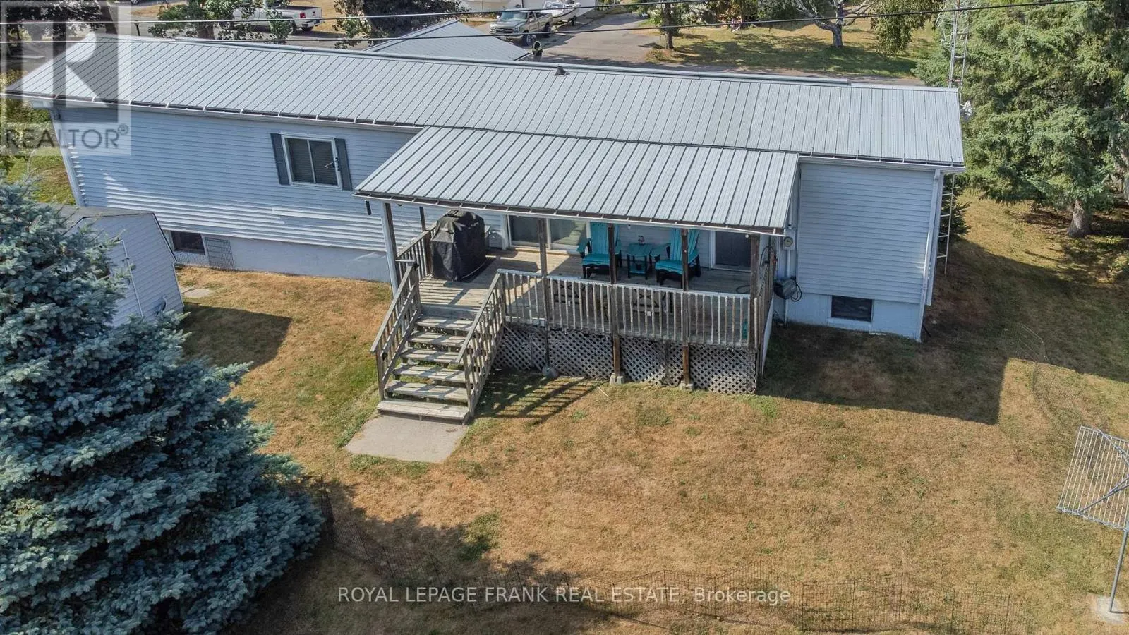 10 FENELON WAY