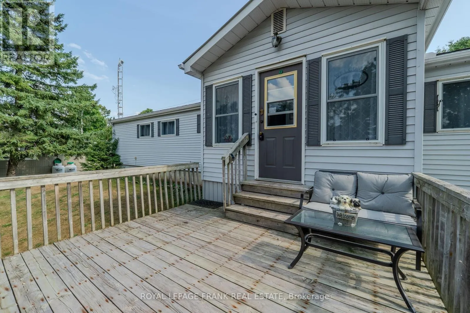 10 FENELON WAY