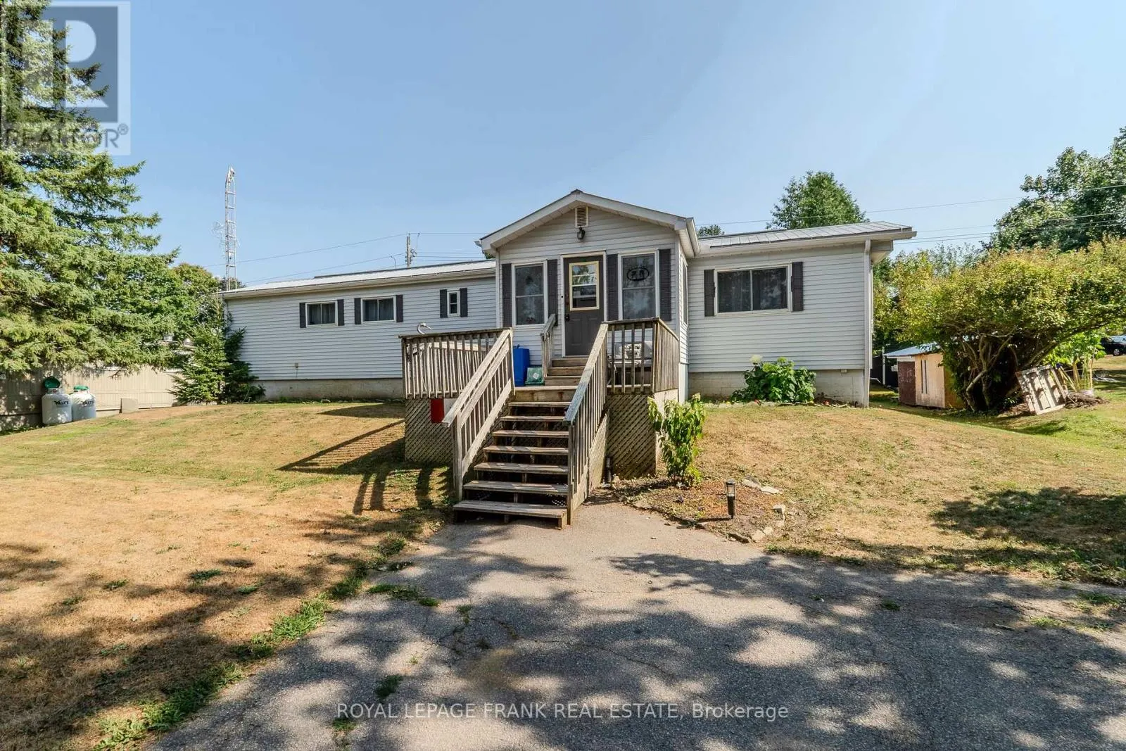 10 FENELON WAY
