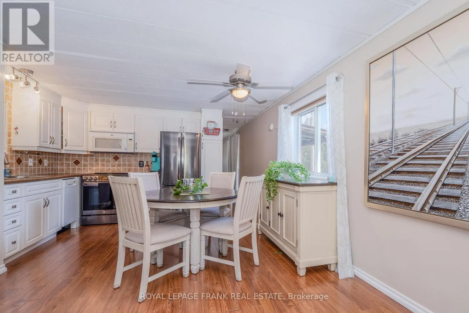 10 FENELON WAY