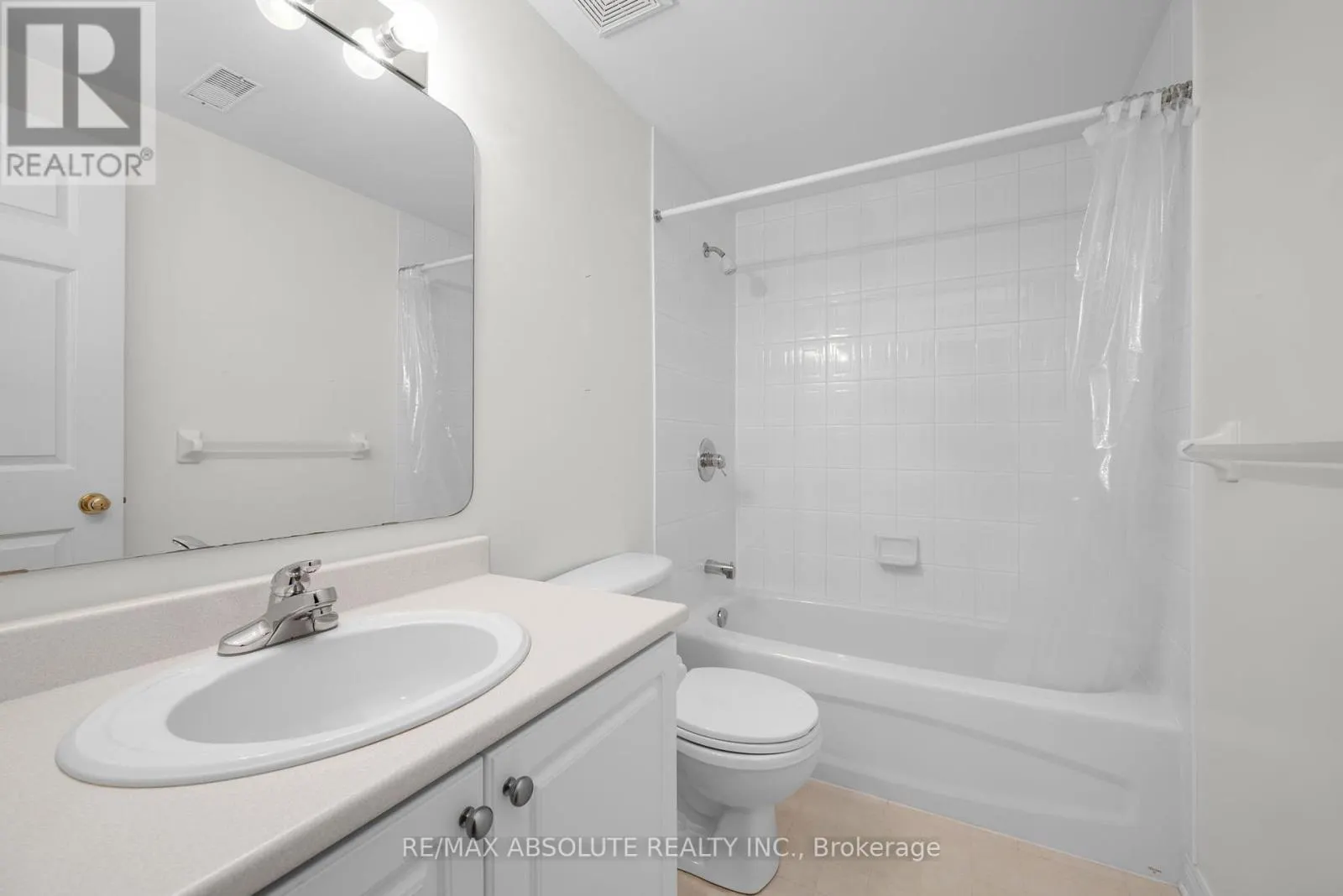 87 WATERTHRUSH CRESCENT