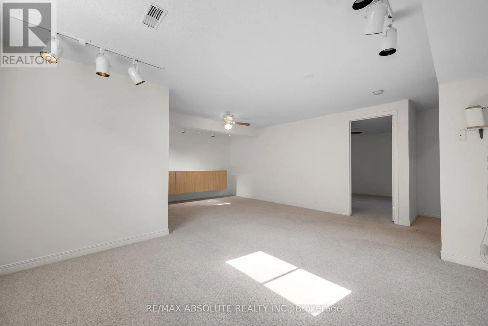 87 WATERTHRUSH CRESCENT