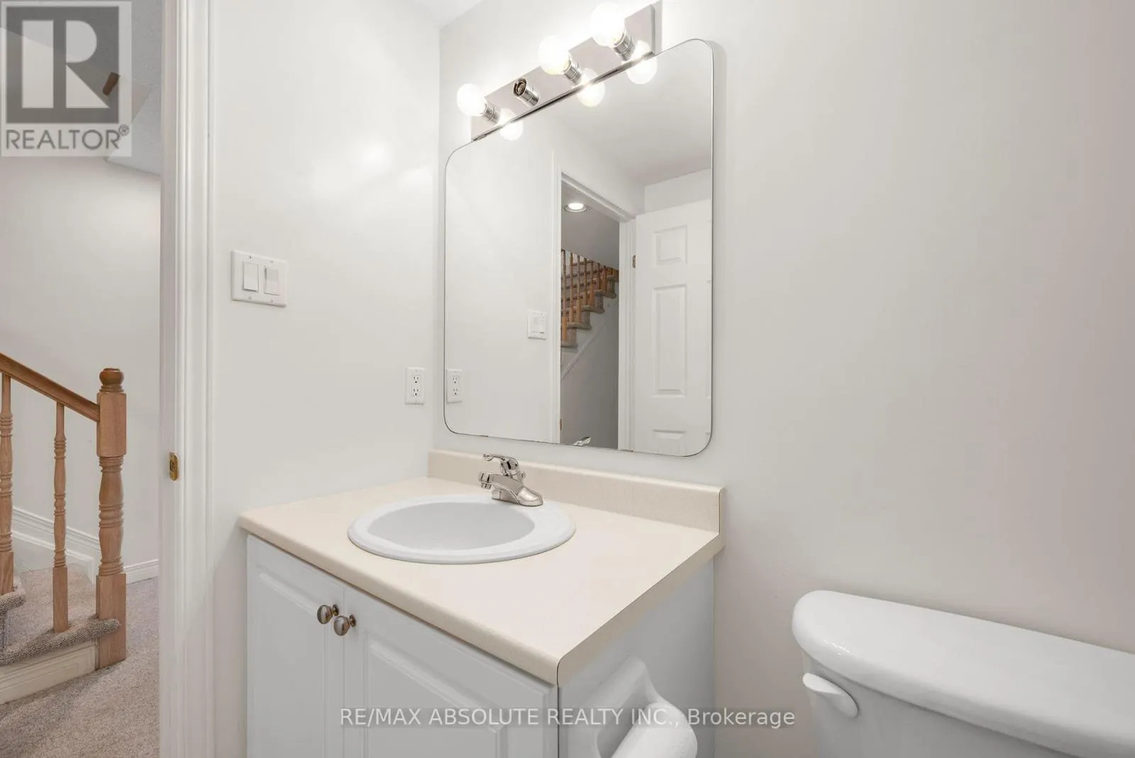 87 WATERTHRUSH CRESCENT