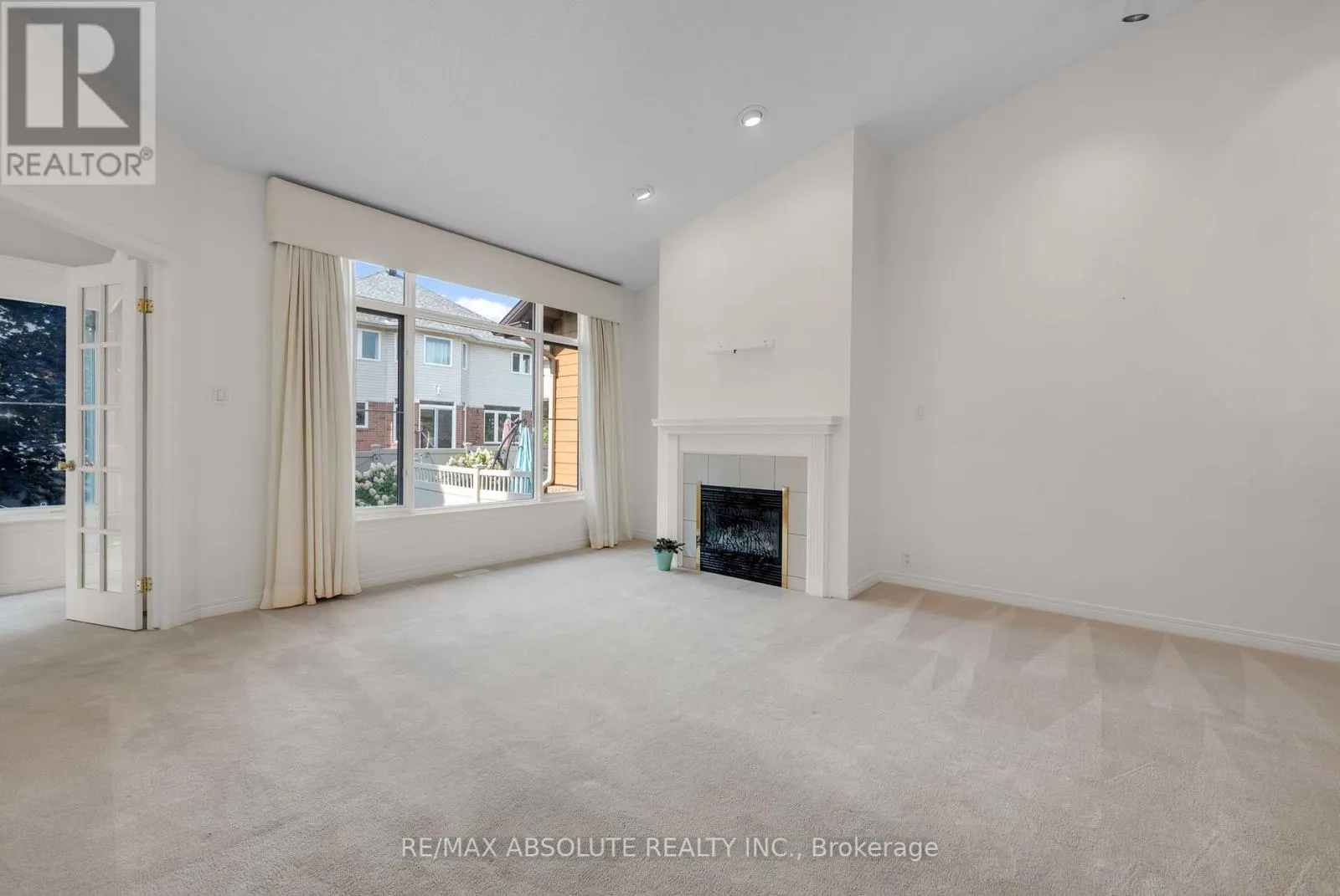 87 WATERTHRUSH CRESCENT