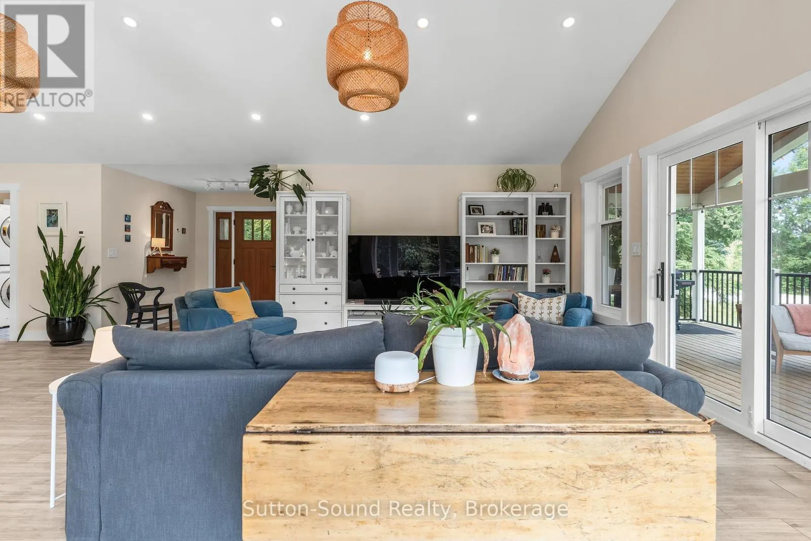 87 MEADOWLAND ROAD
