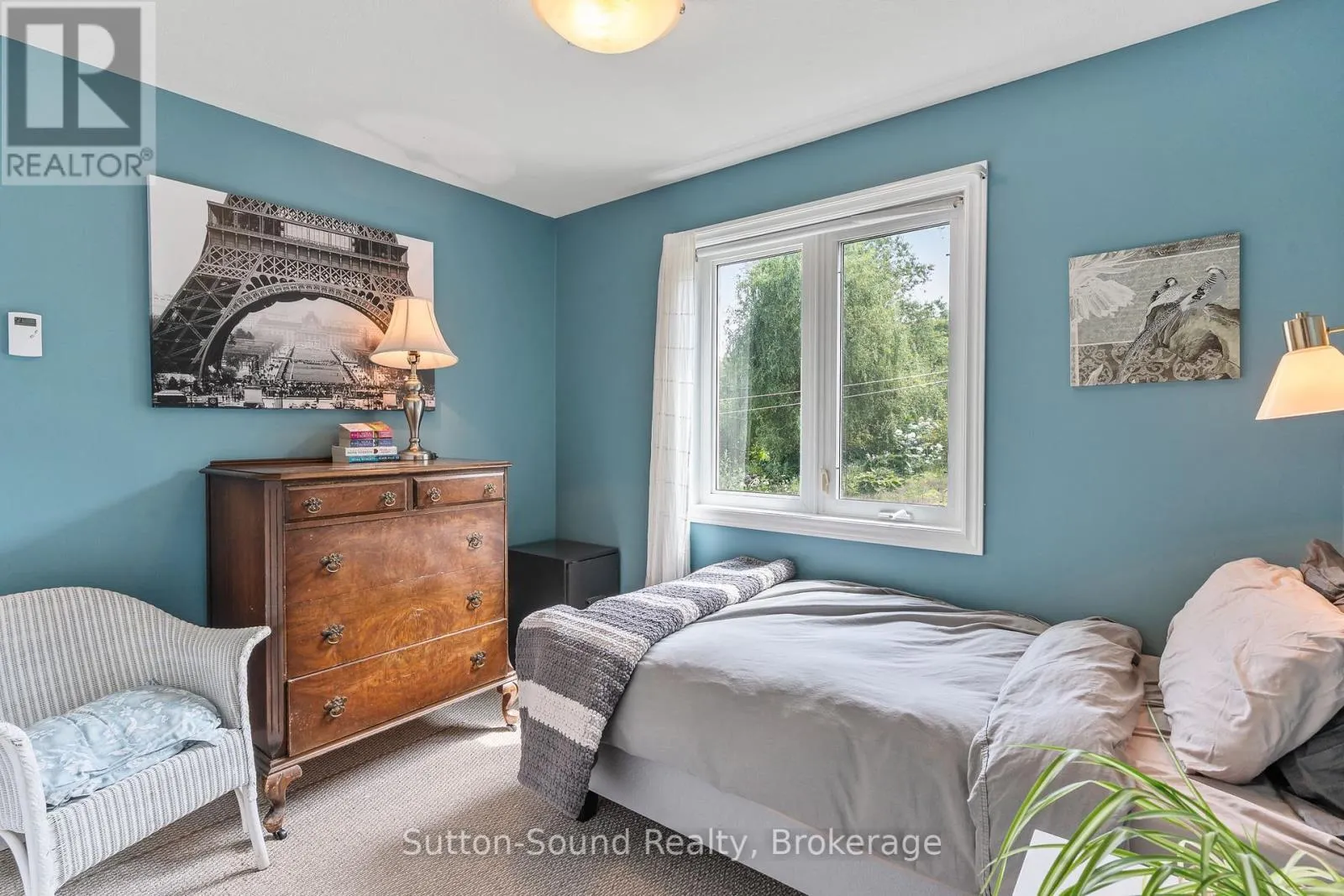87 MEADOWLAND ROAD