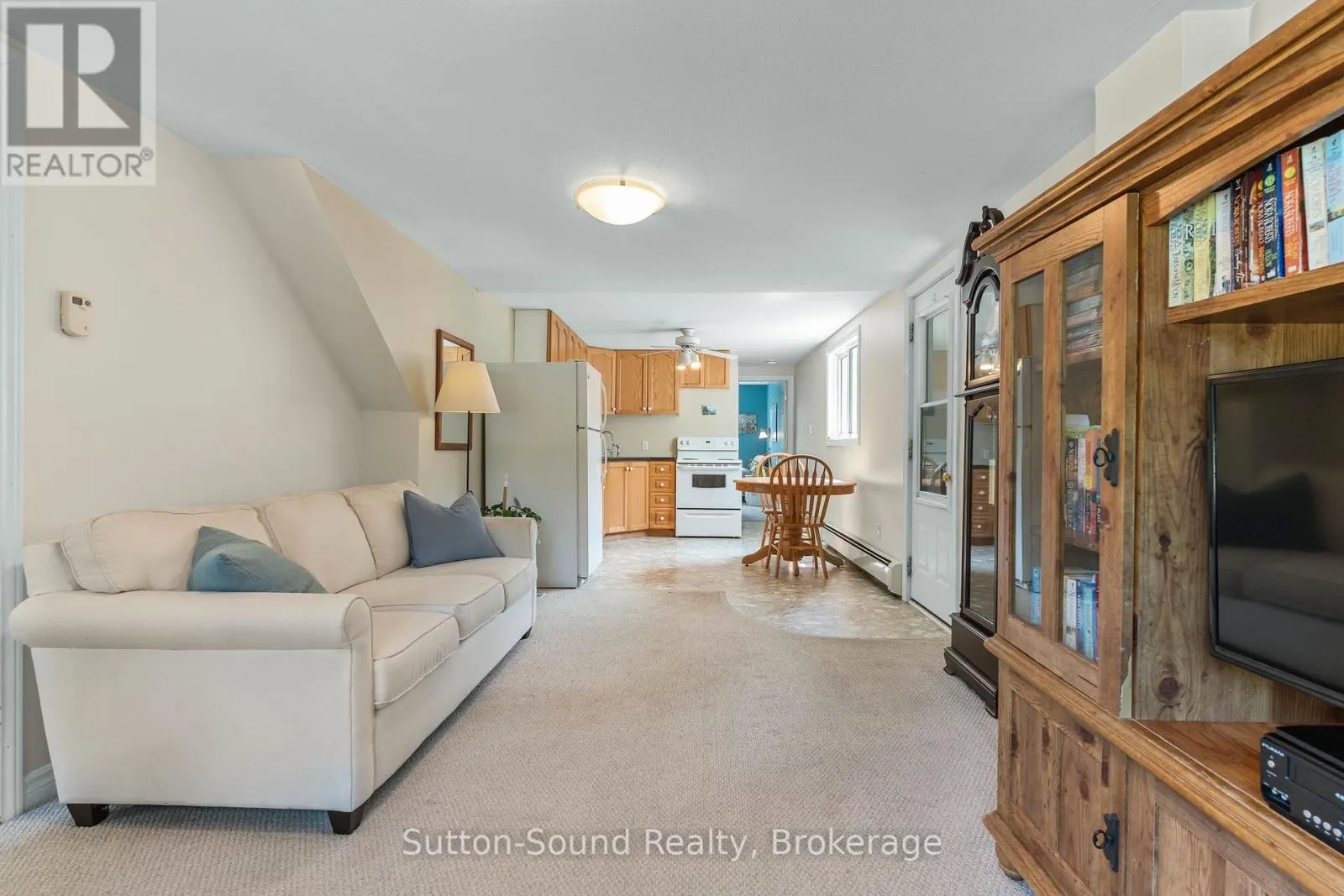87 MEADOWLAND ROAD