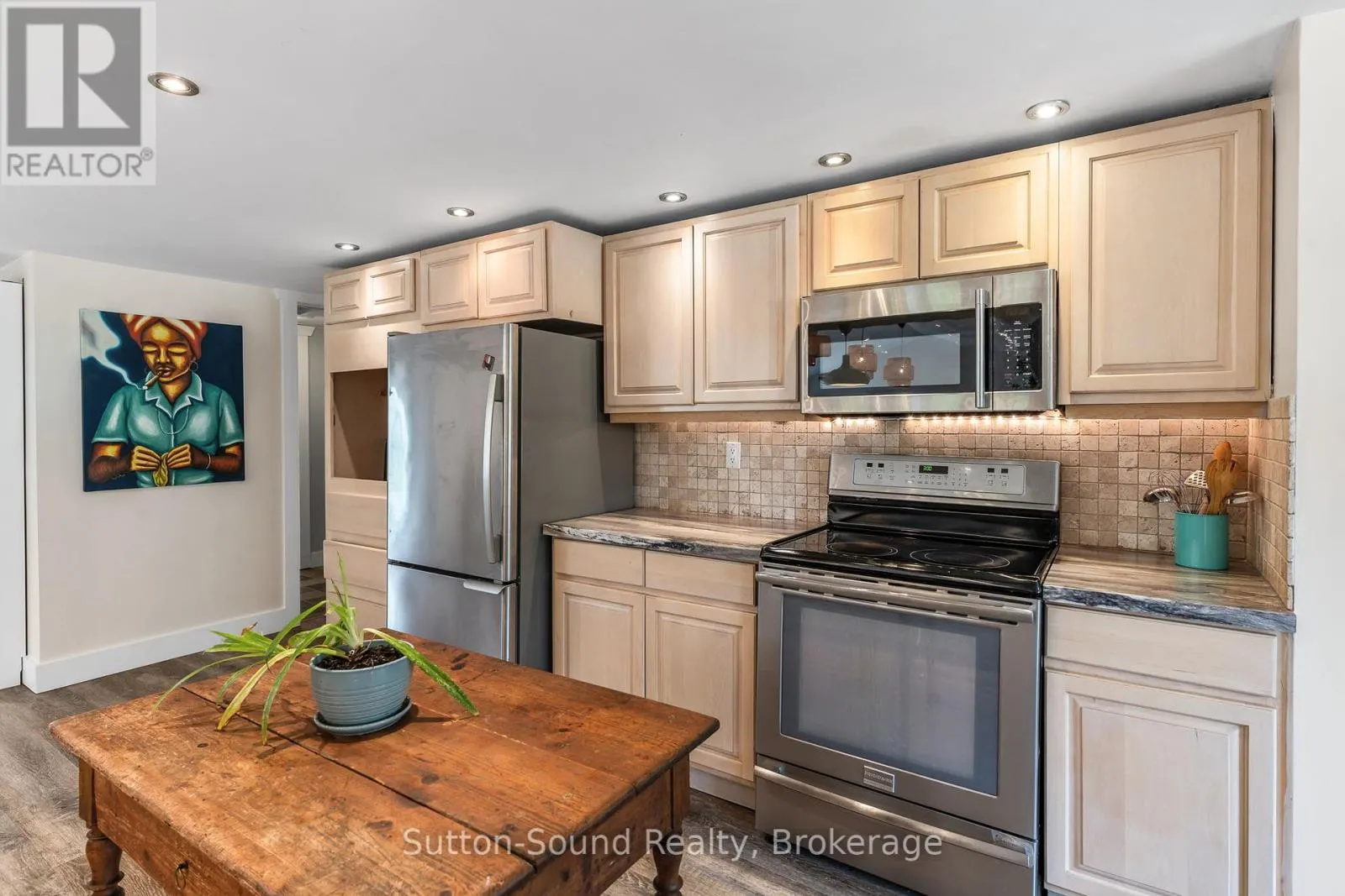 87 MEADOWLAND ROAD